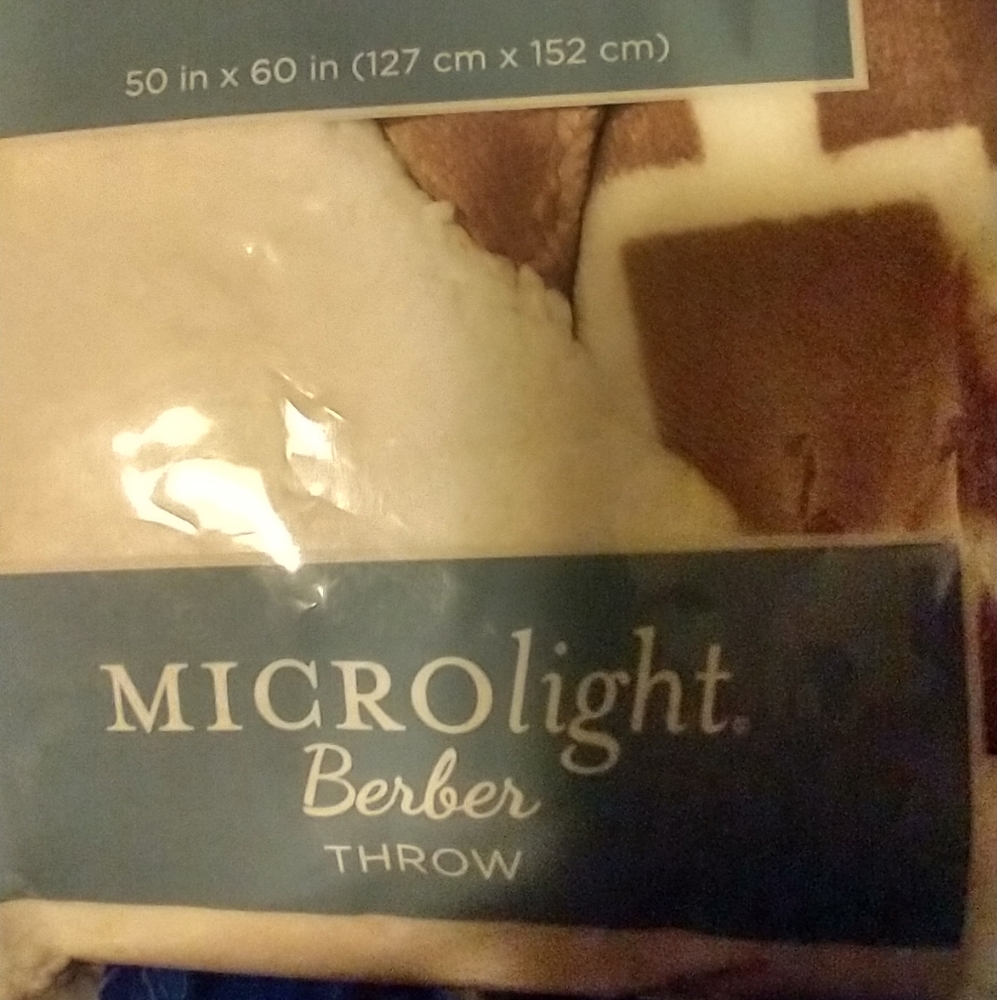 Comfort Bay Microlight Berber  Soft Throw Blanket - Picture 8 of 8
